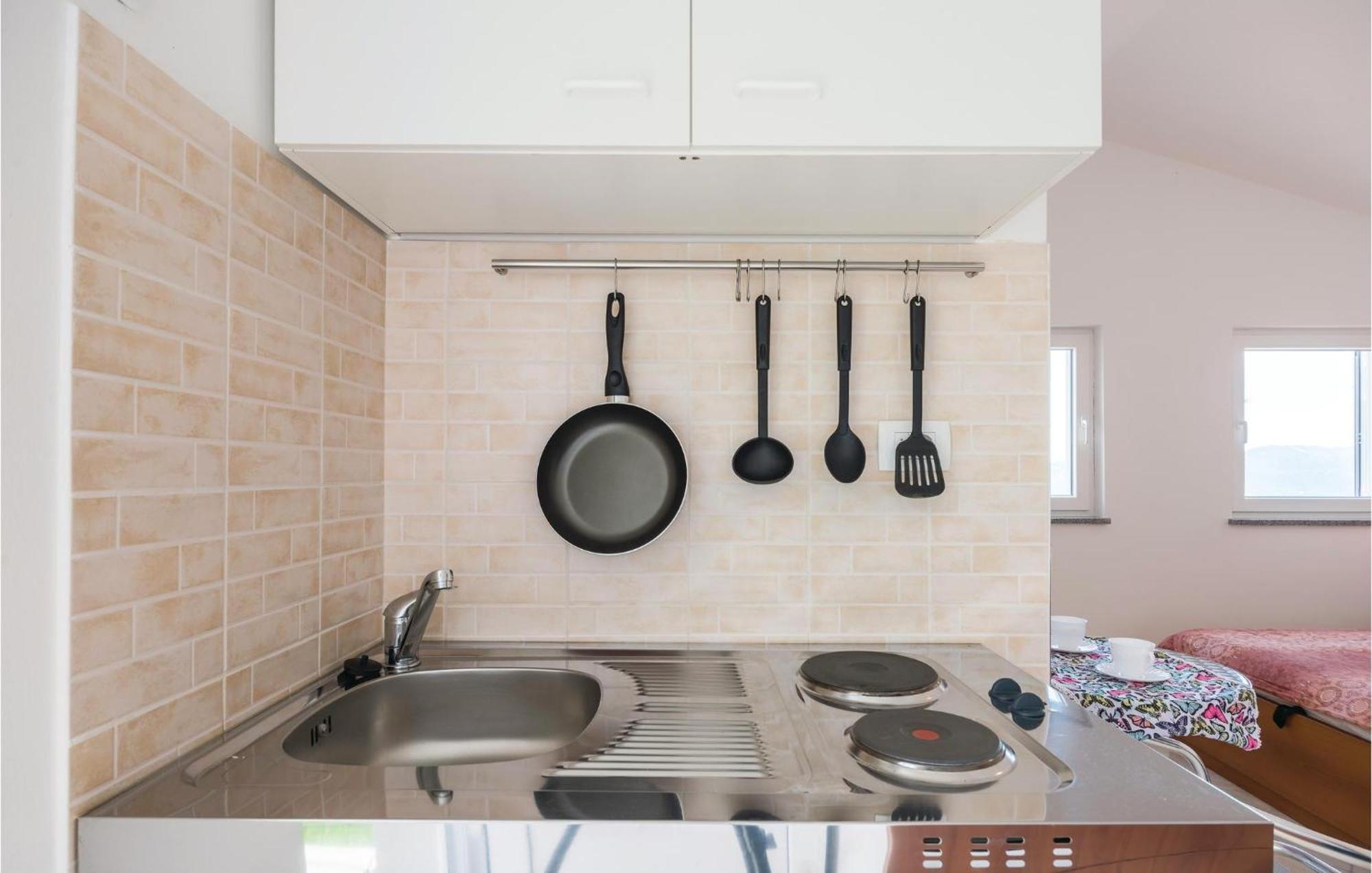 Nice Home In Martina With Kitchen 外观 照片